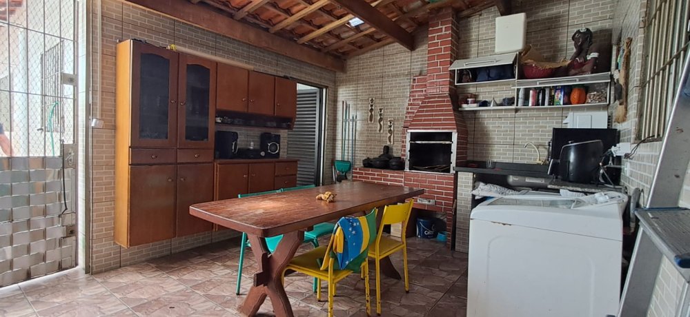 Casa - Venda - Jardim Columbia - Mongaguá - SP
