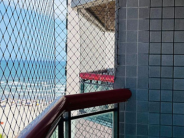 Seu Ref�gio a 50m da Praia na Avia��o, Praia Grande!