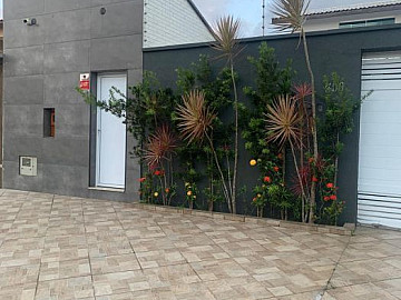 Casa de Alto Padr�o a 300 metros da Praia em Itanha�m