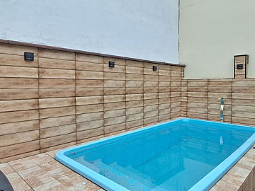 Linda Casa Nova com Piscina e Varanda Gourmet em Itanha�m