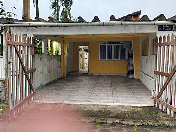 Casa de 150m� de 3 quaertos, 1 su�te a venda em Mongagu�